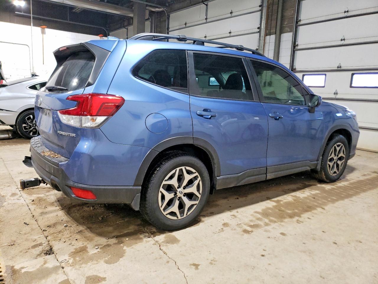 2021 SUBARU FORESTER PREMIUM photo 3