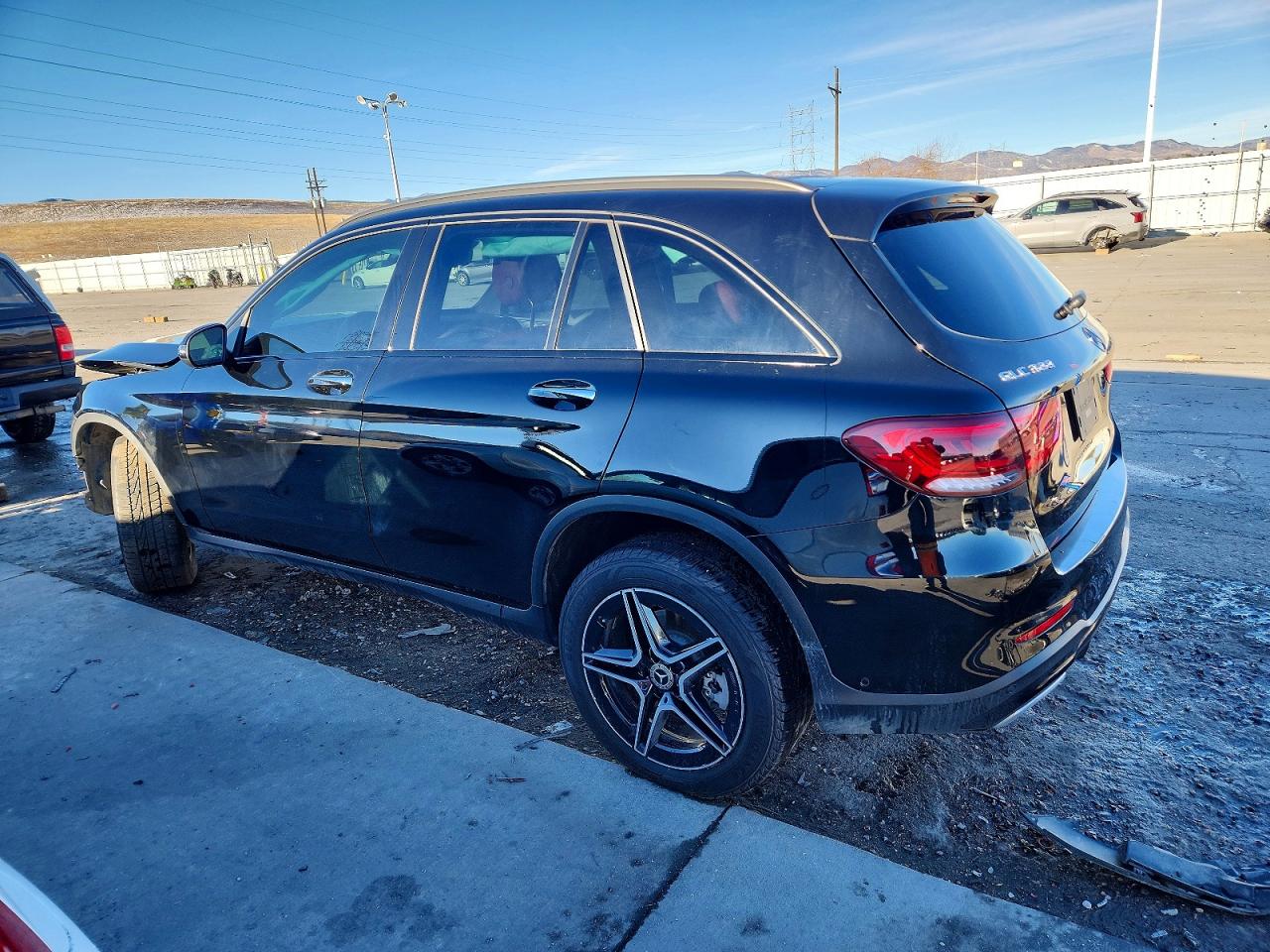 2022 MERCEDES-BENZ GLC 300 4MATIC photo 2