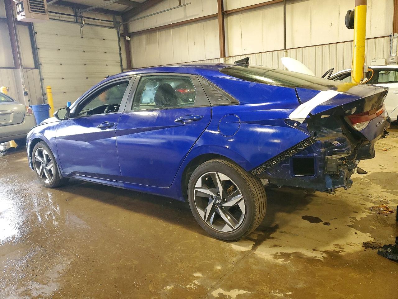 2023 HYUNDAI ELANTRA SEL photo 3