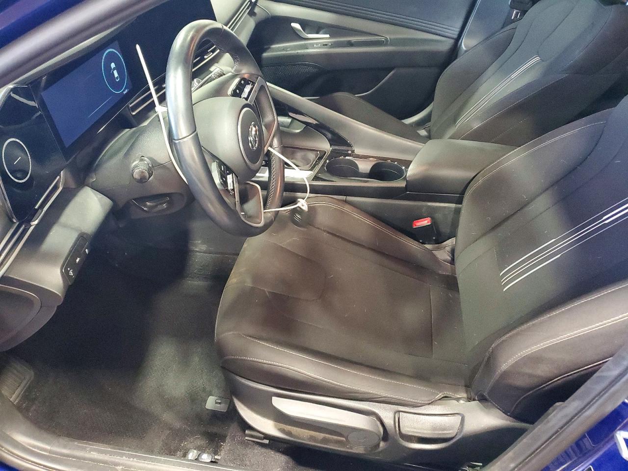 2023 HYUNDAI ELANTRA SEL photo 13