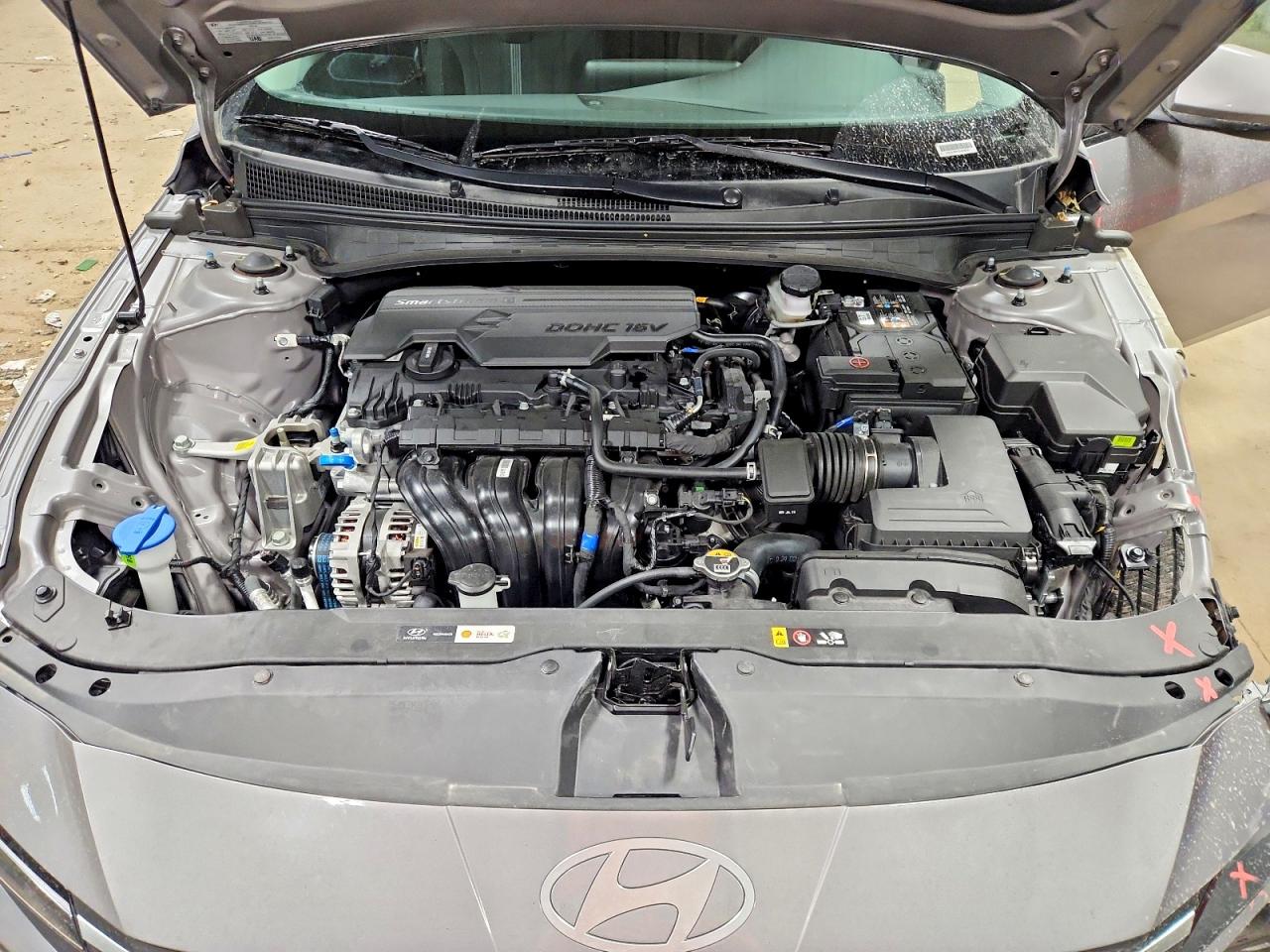 2025 HYUNDAI ELANTRA SE photo 11