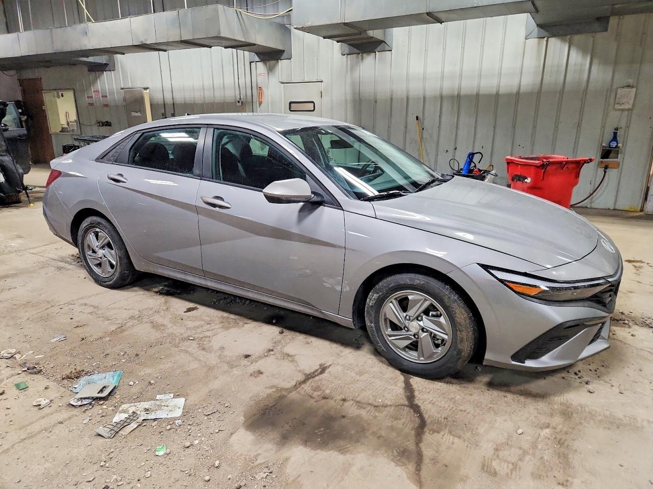 2025 HYUNDAI ELANTRA SE photo 4