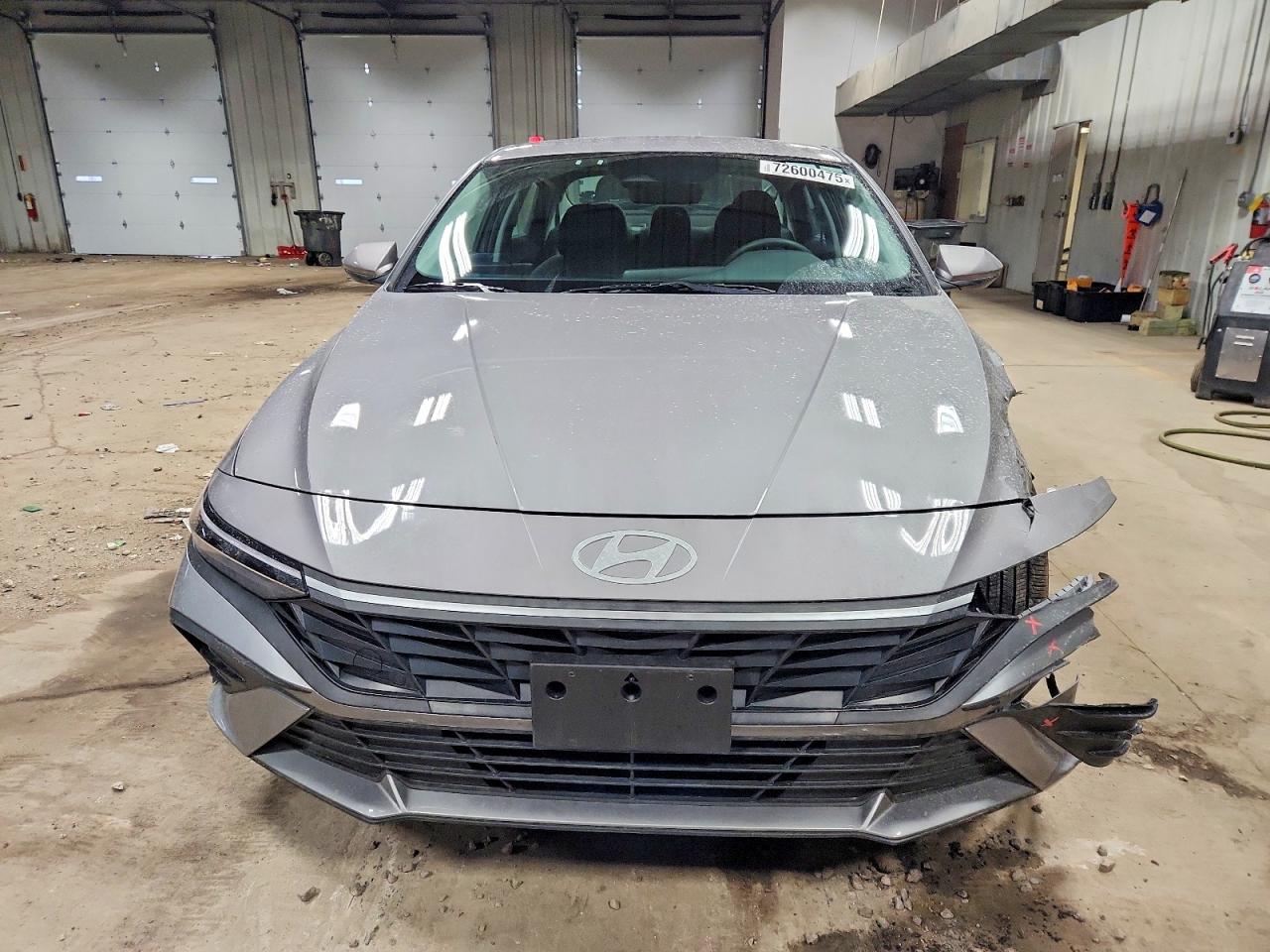 2025 HYUNDAI ELANTRA SE photo 5