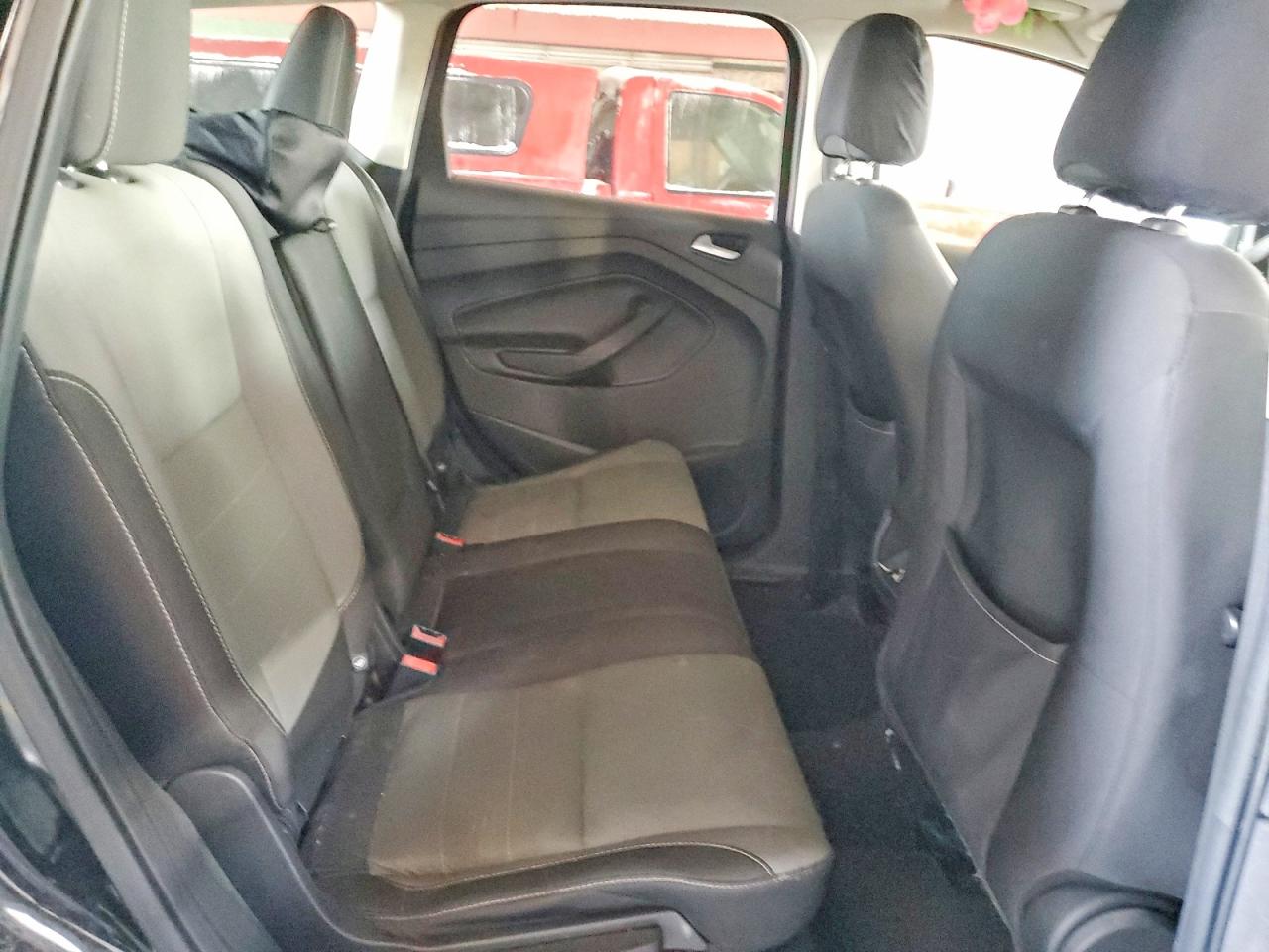 2016 FORD ESCAPE SE photo 31