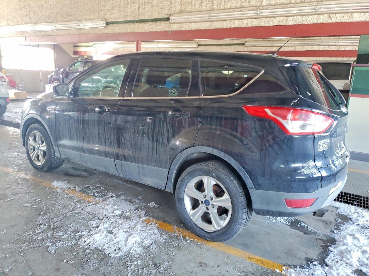 2016 FORD ESCAPE SE photo 4