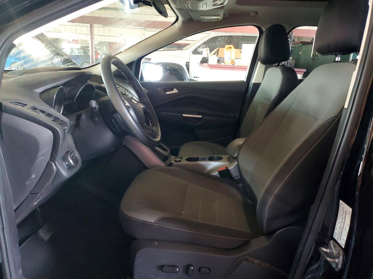 2016 FORD ESCAPE SE photo 19