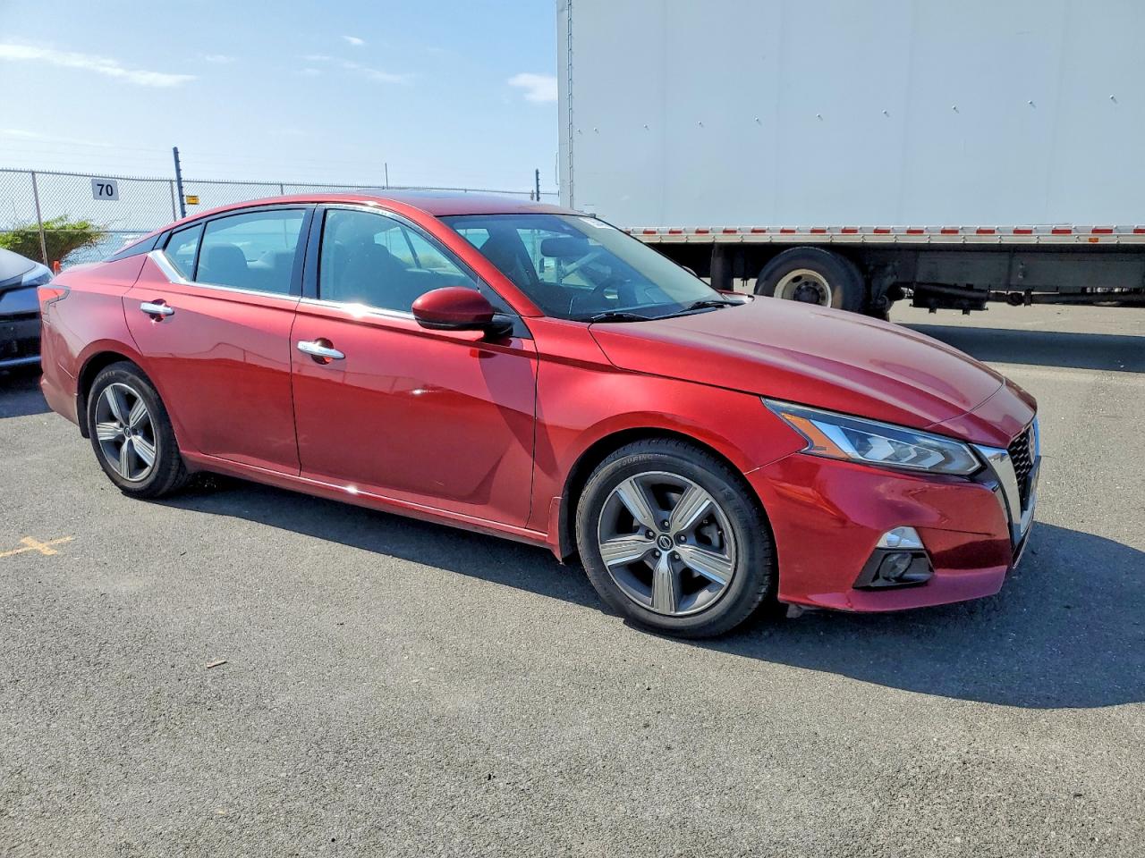 2019 NISSAN ALTIMA SV photo 4