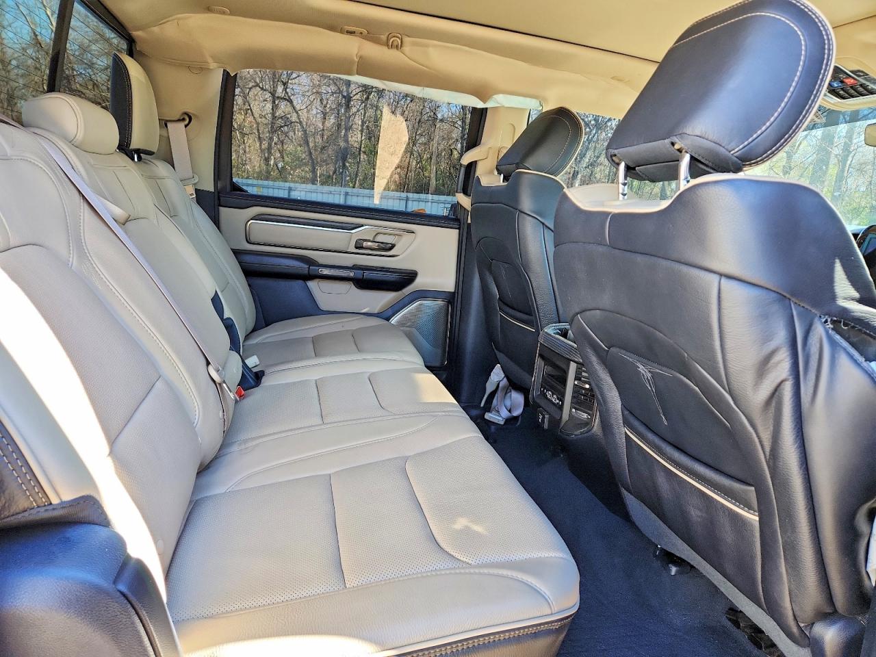 2019 RAM 1500 LIMITED photo 19