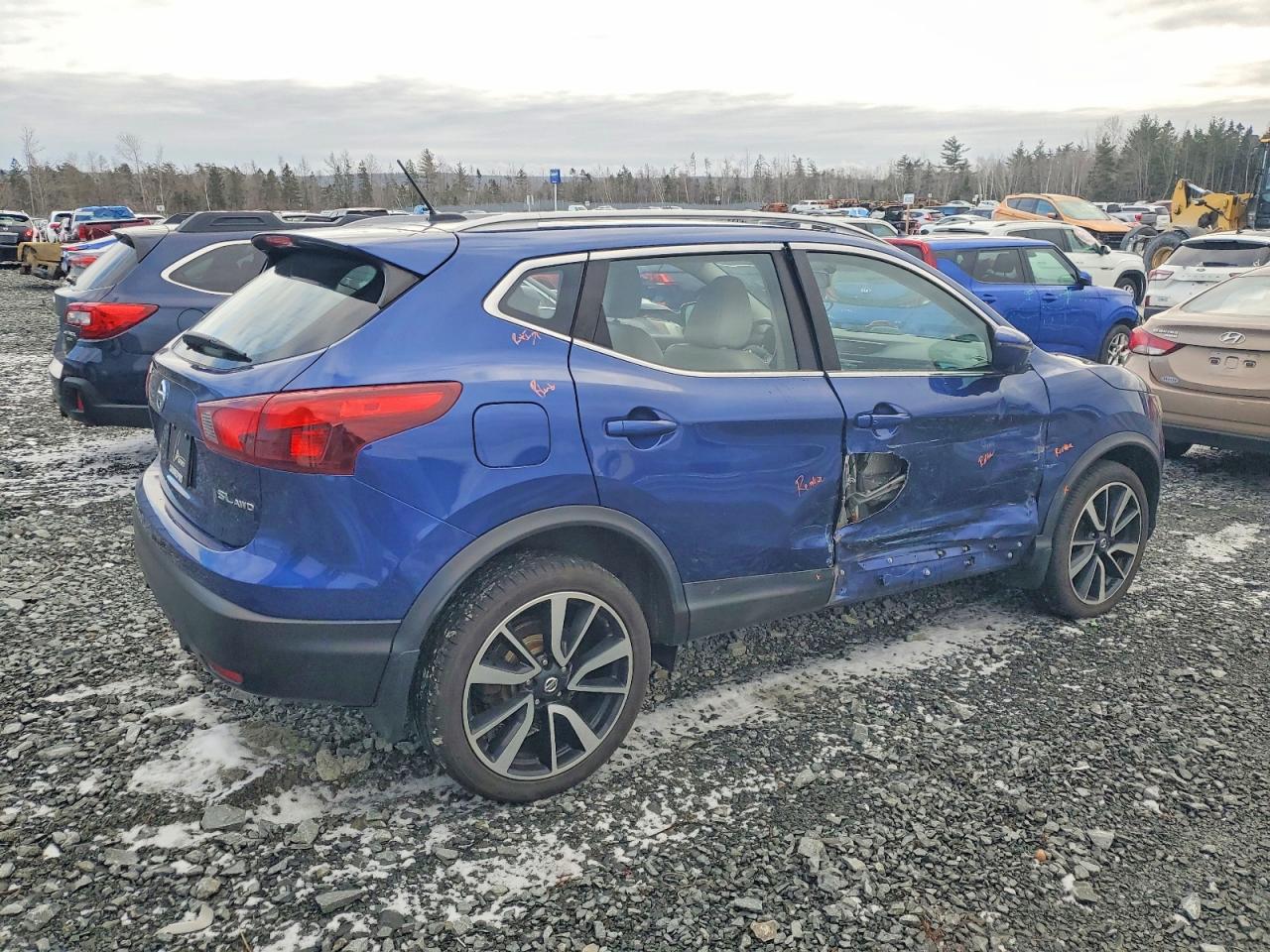 2018 NISSAN ROGUE SPORT S photo 3