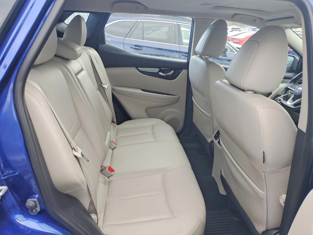 2018 NISSAN ROGUE SPORT S photo 11