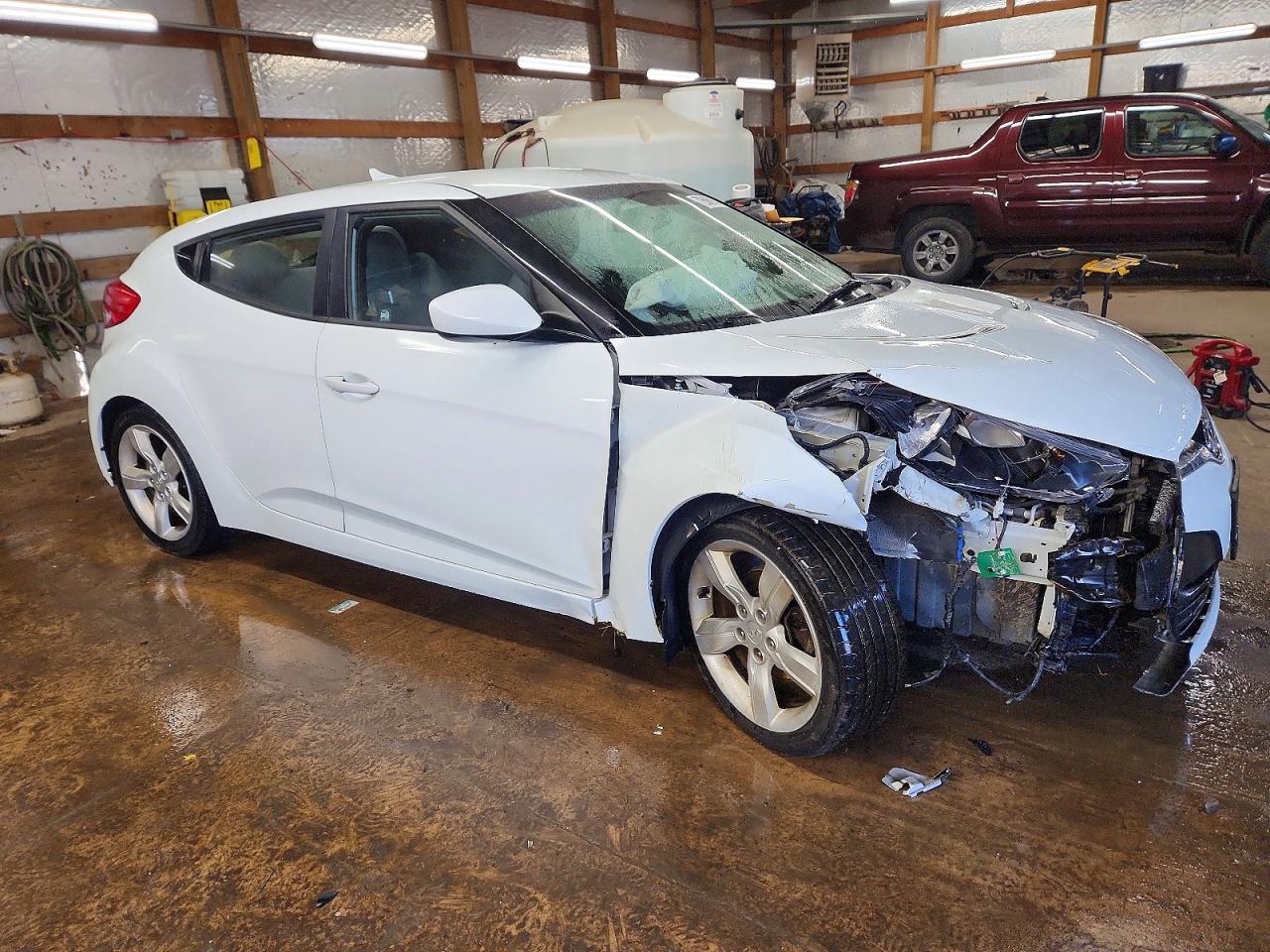 2013 HYUNDAI VELOSTER BASE photo 10