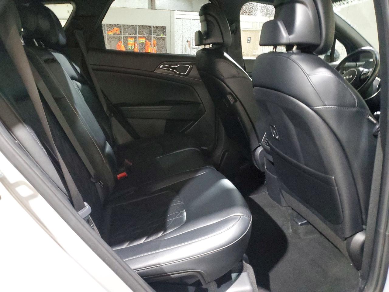 2023 KIA SPORTAGE X-LINE photo 31