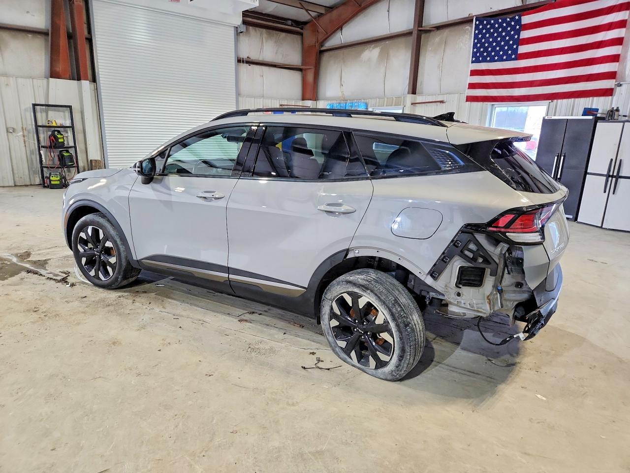 2023 KIA SPORTAGE X-LINE photo 4