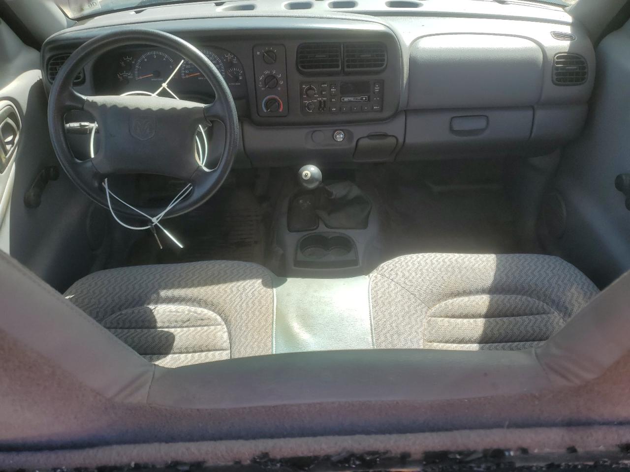 1997 DODGE DAKOTA photo 8