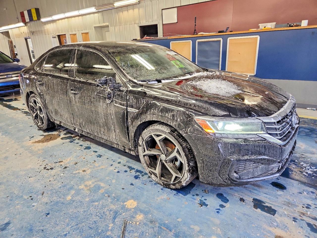 2021 VOLKSWAGEN PASSAT R-LINE photo 4