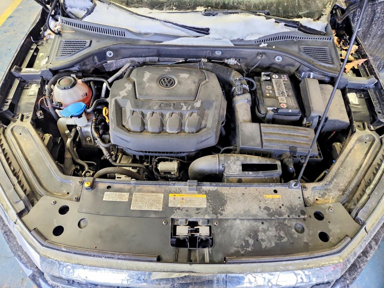 2021 VOLKSWAGEN PASSAT R-LINE photo 11
