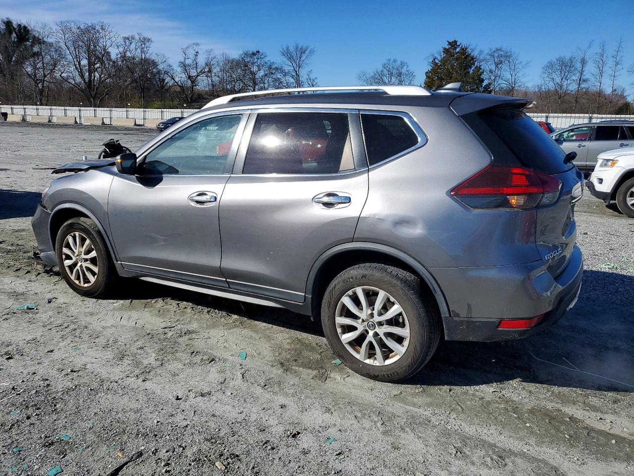 2020 NISSAN ROGUE S photo 4