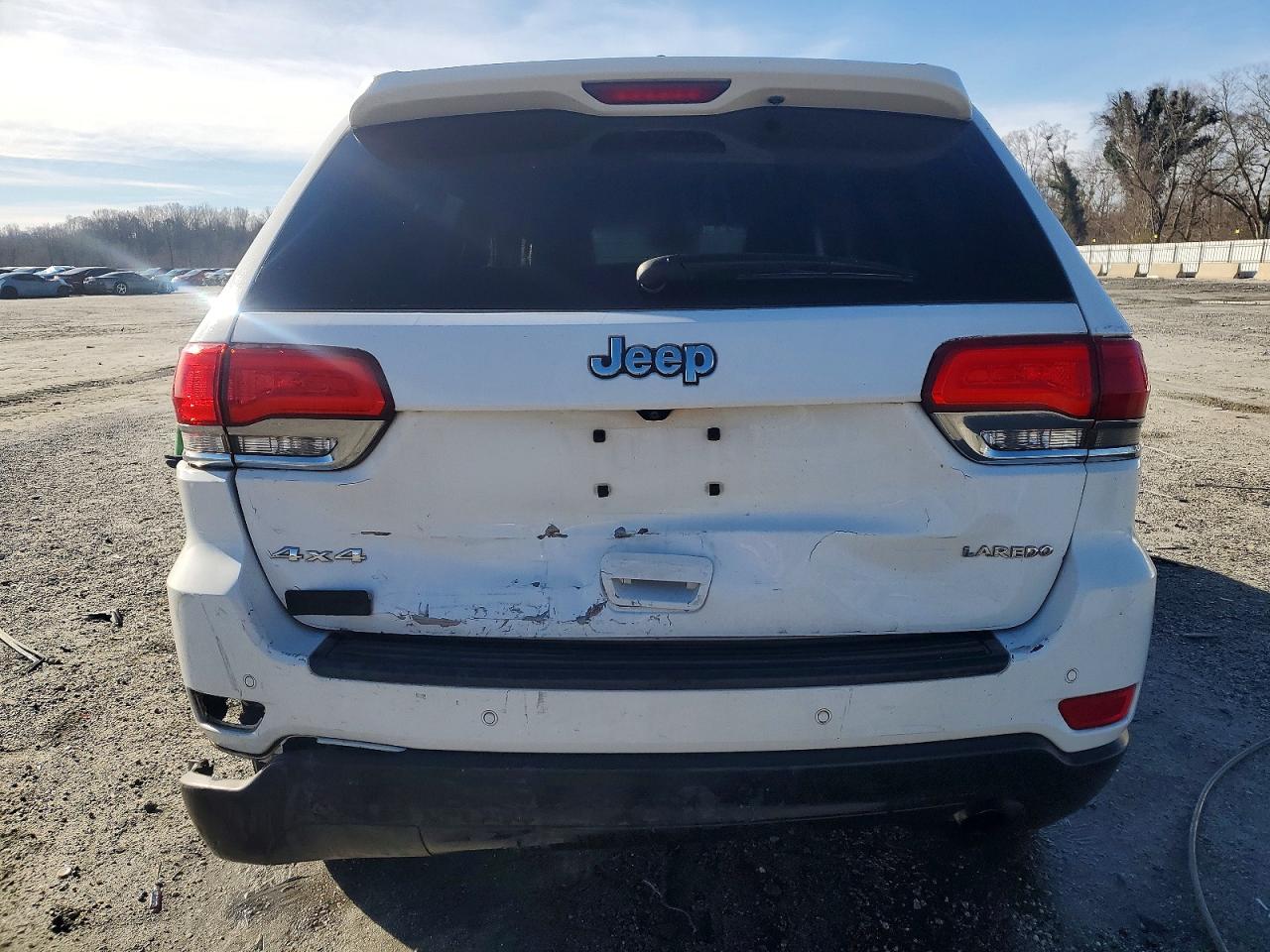 2016 JEEP GRAND CHEROKEE LAREDO photo 6