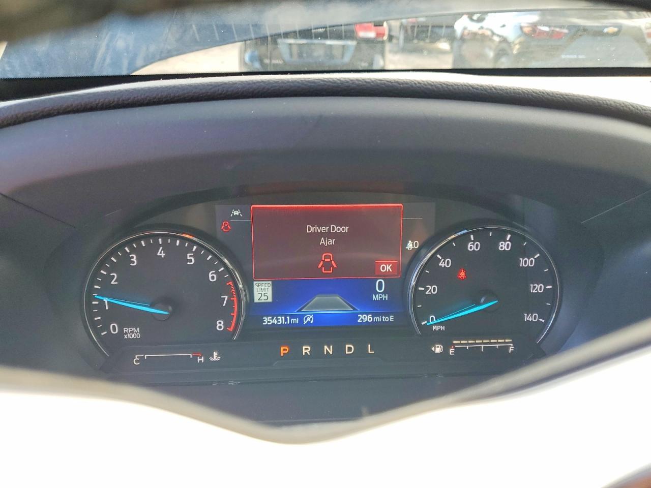 2021 FORD EXPLORER XLT photo 17