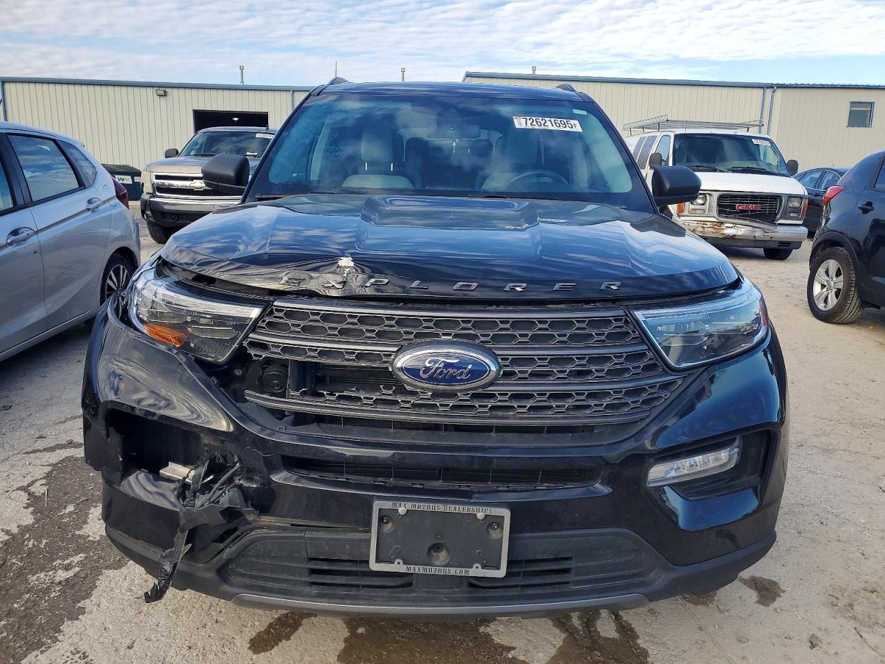 2021 FORD EXPLORER XLT photo 9