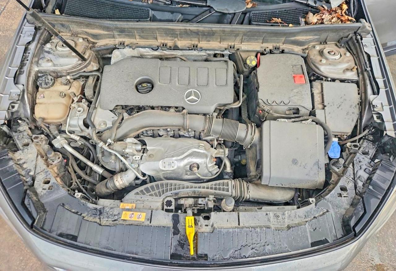 2021 MERCEDES-BENZ GLB 250 photo 21
