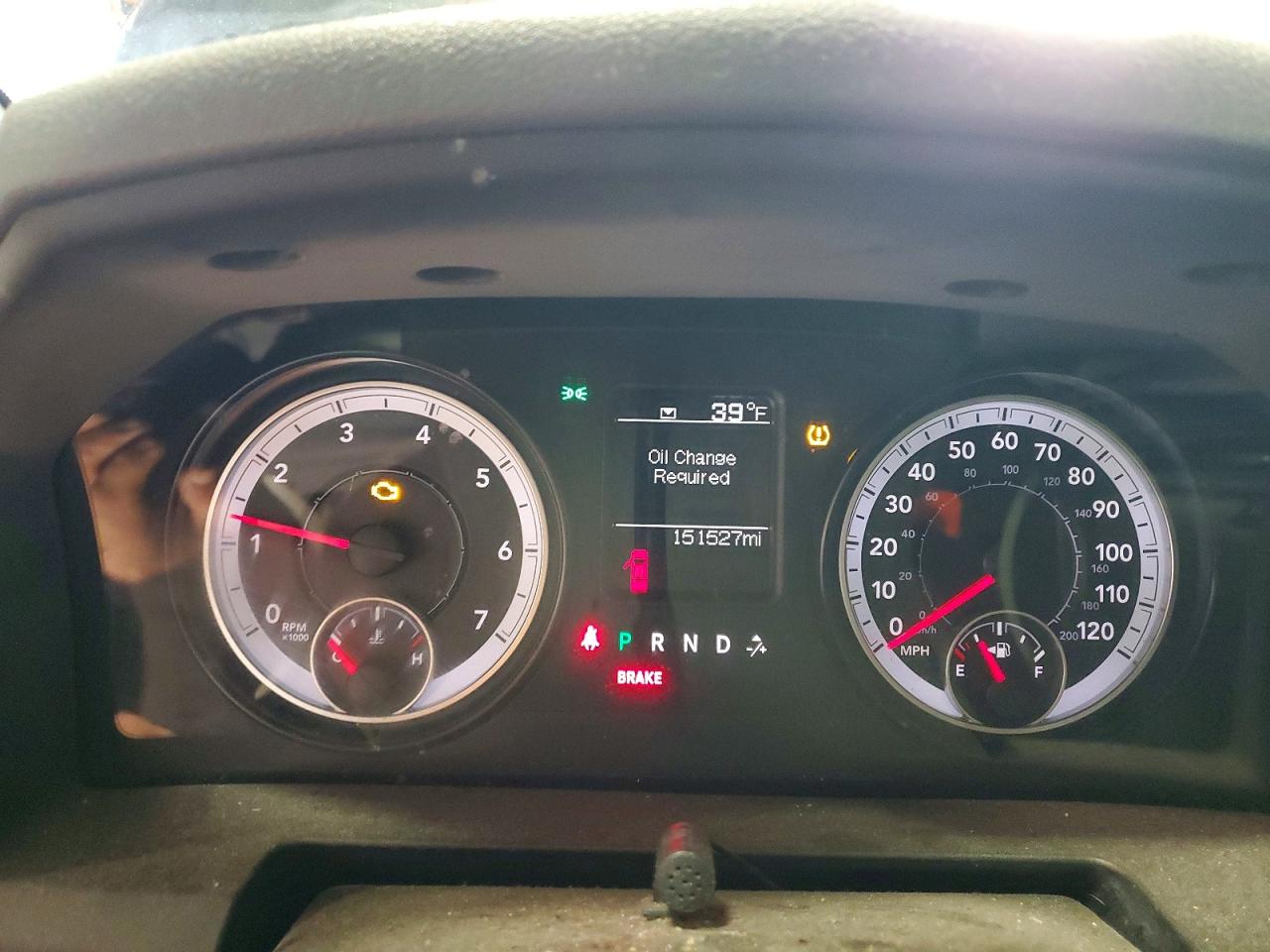 2015 RAM 1500 ST photo 9