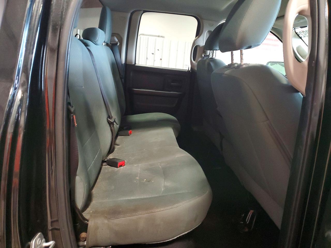 2015 RAM 1500 ST photo 10