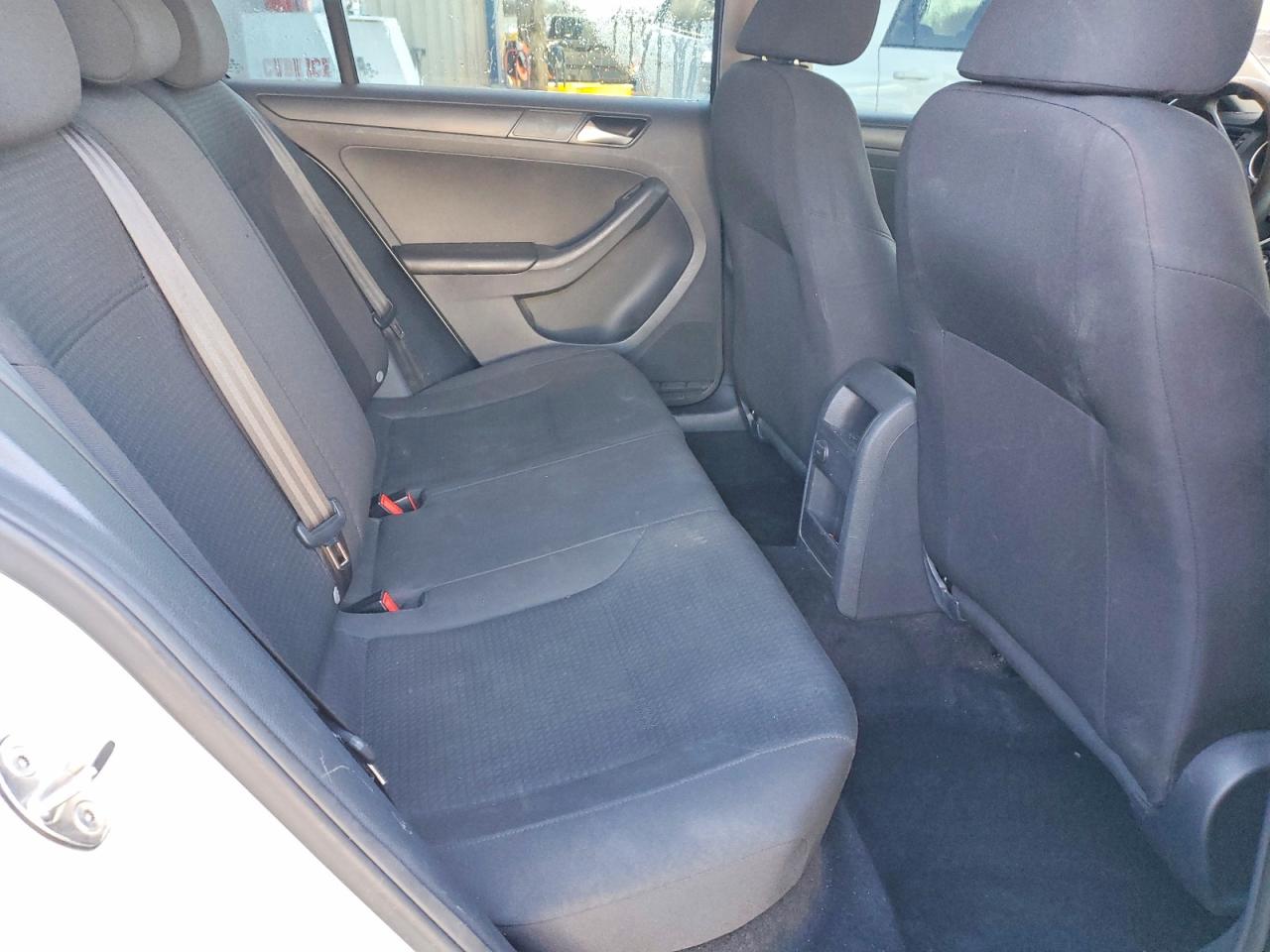 2016 VOLKSWAGEN JETTA S photo 10