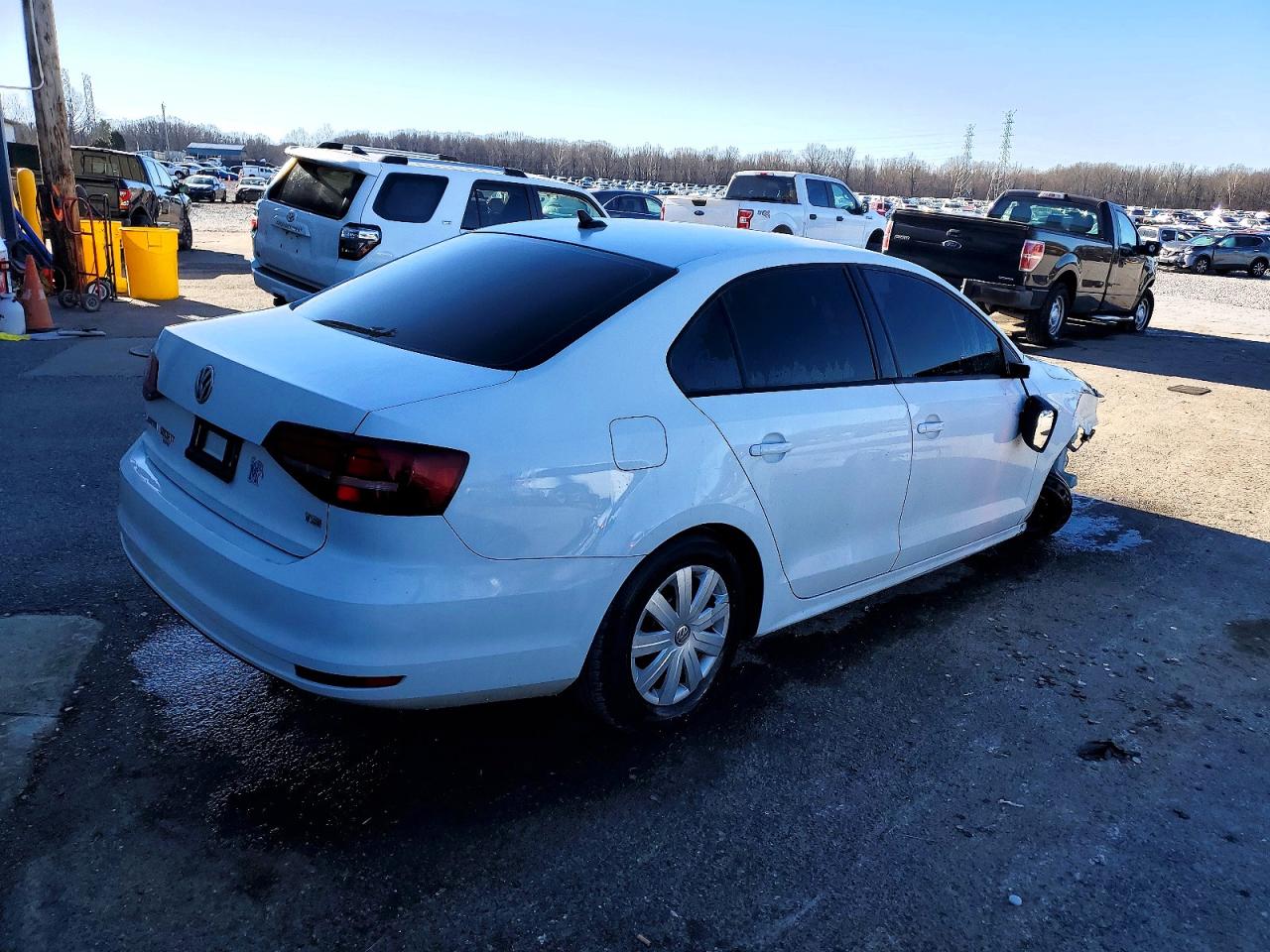 2016 VOLKSWAGEN JETTA S photo 3