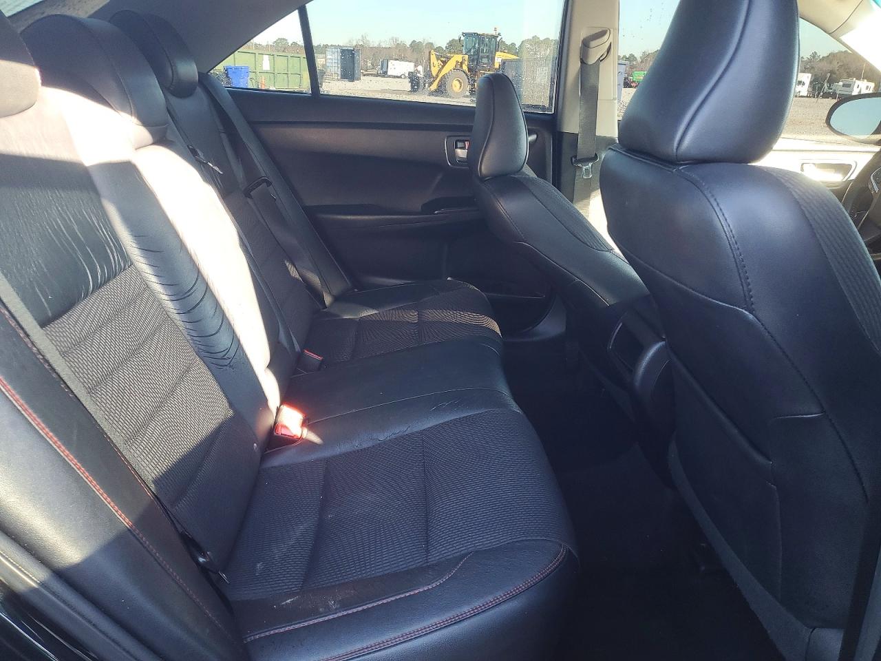 2017 TOYOTA CAMRY SE photo 10