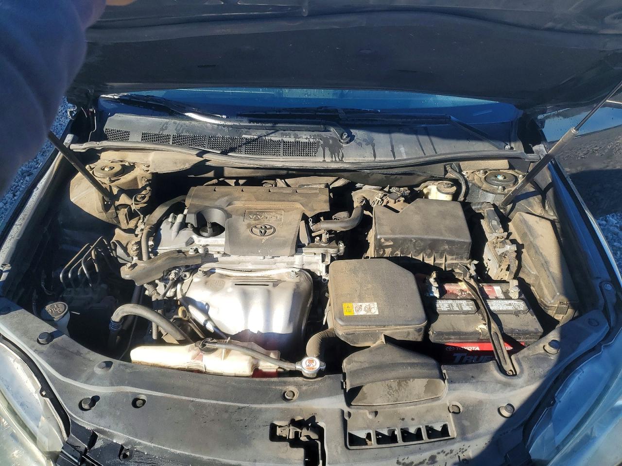 2017 TOYOTA CAMRY SE photo 11