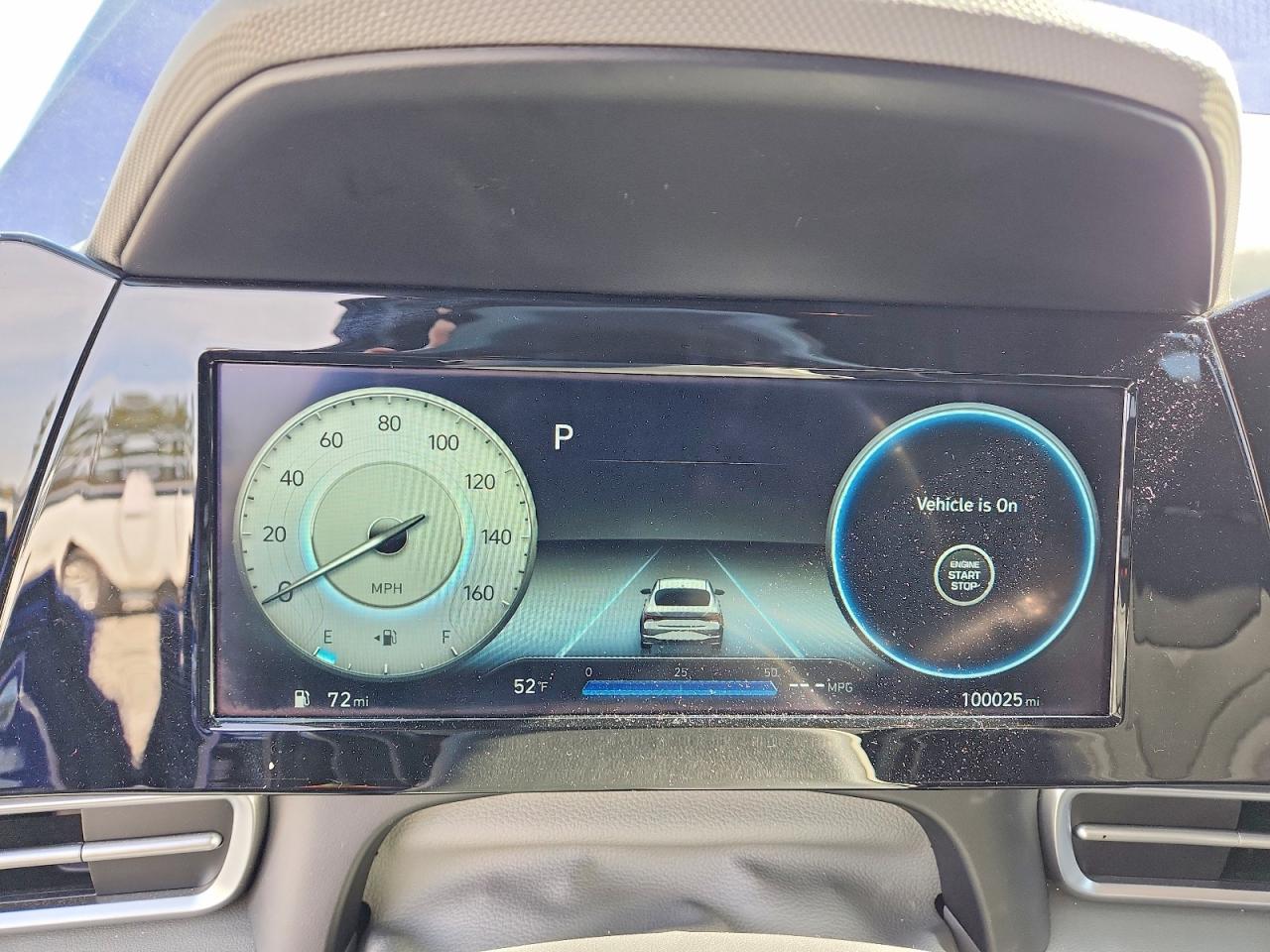 2022 HYUNDAI ELANTRA photo 9