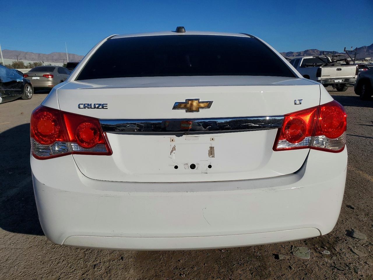 2016 CHEVROLET CRUZE LIMITED LT photo 6