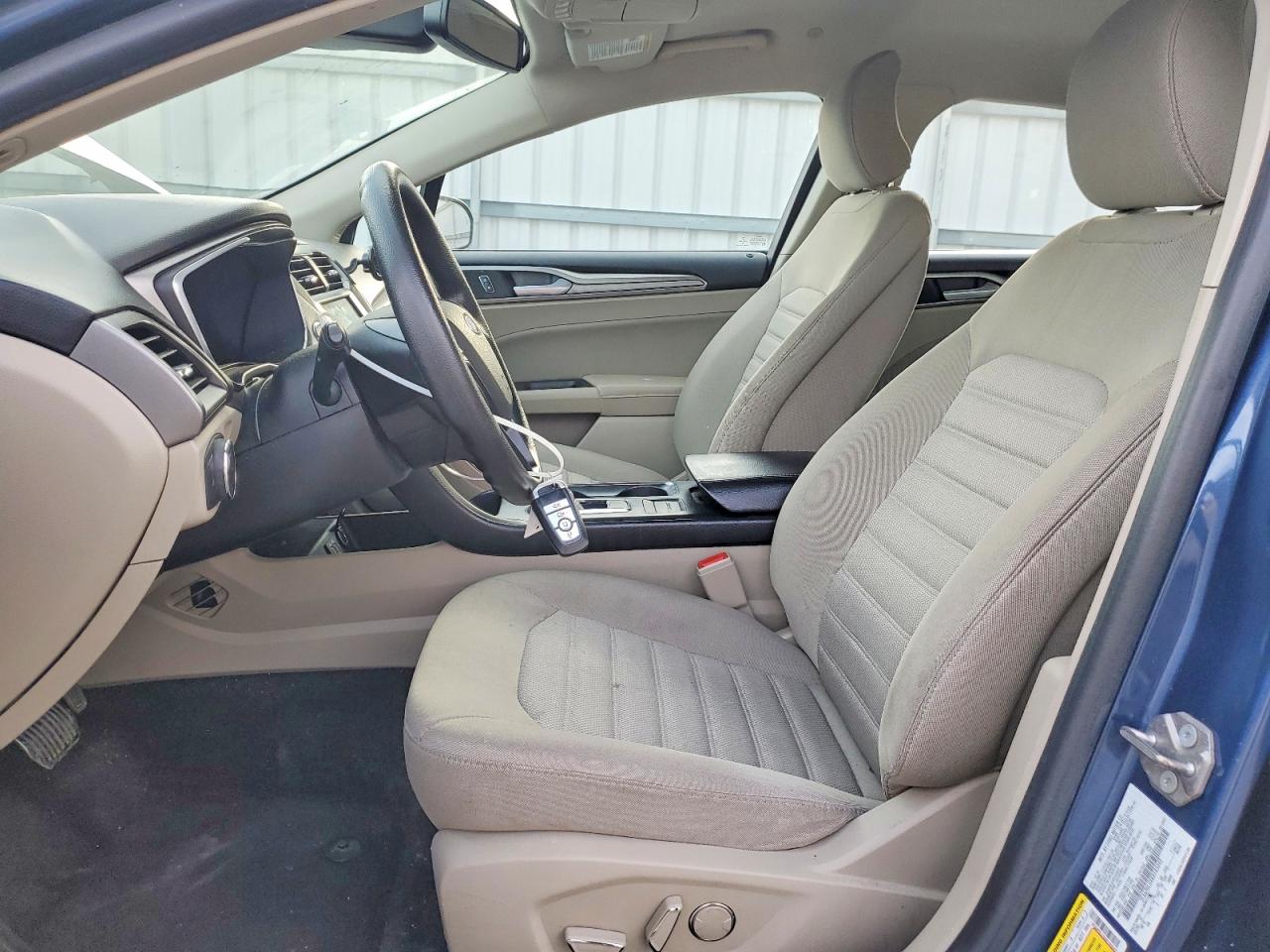 2019 FORD FUSION SE photo 19