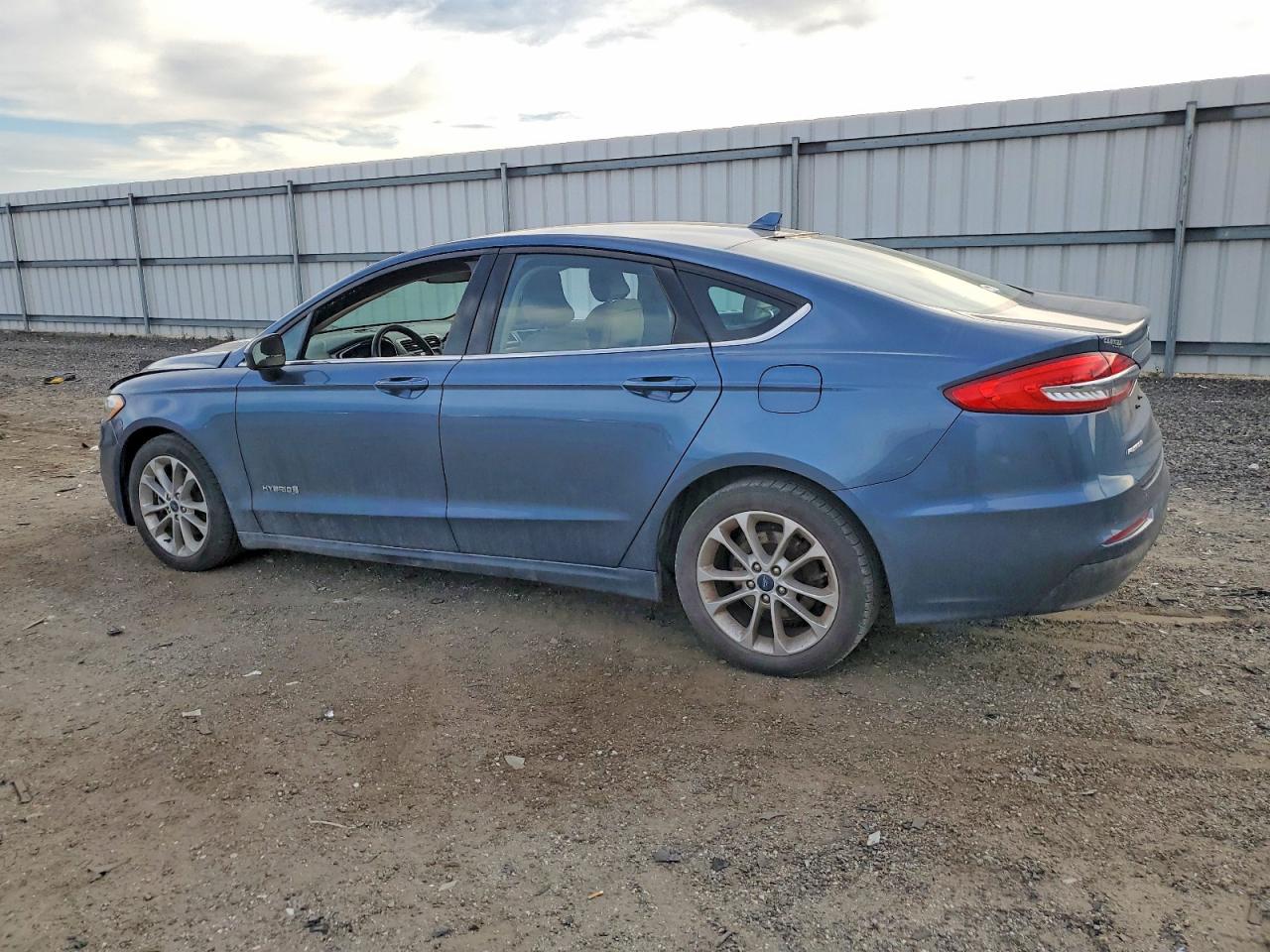 2019 FORD FUSION SE photo 4