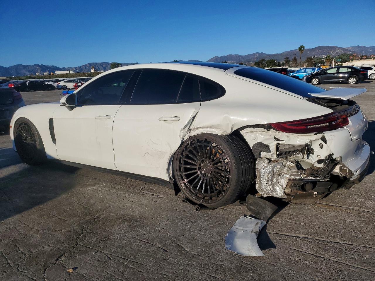 2020 PORSCHE PANAMERA BASE photo 4