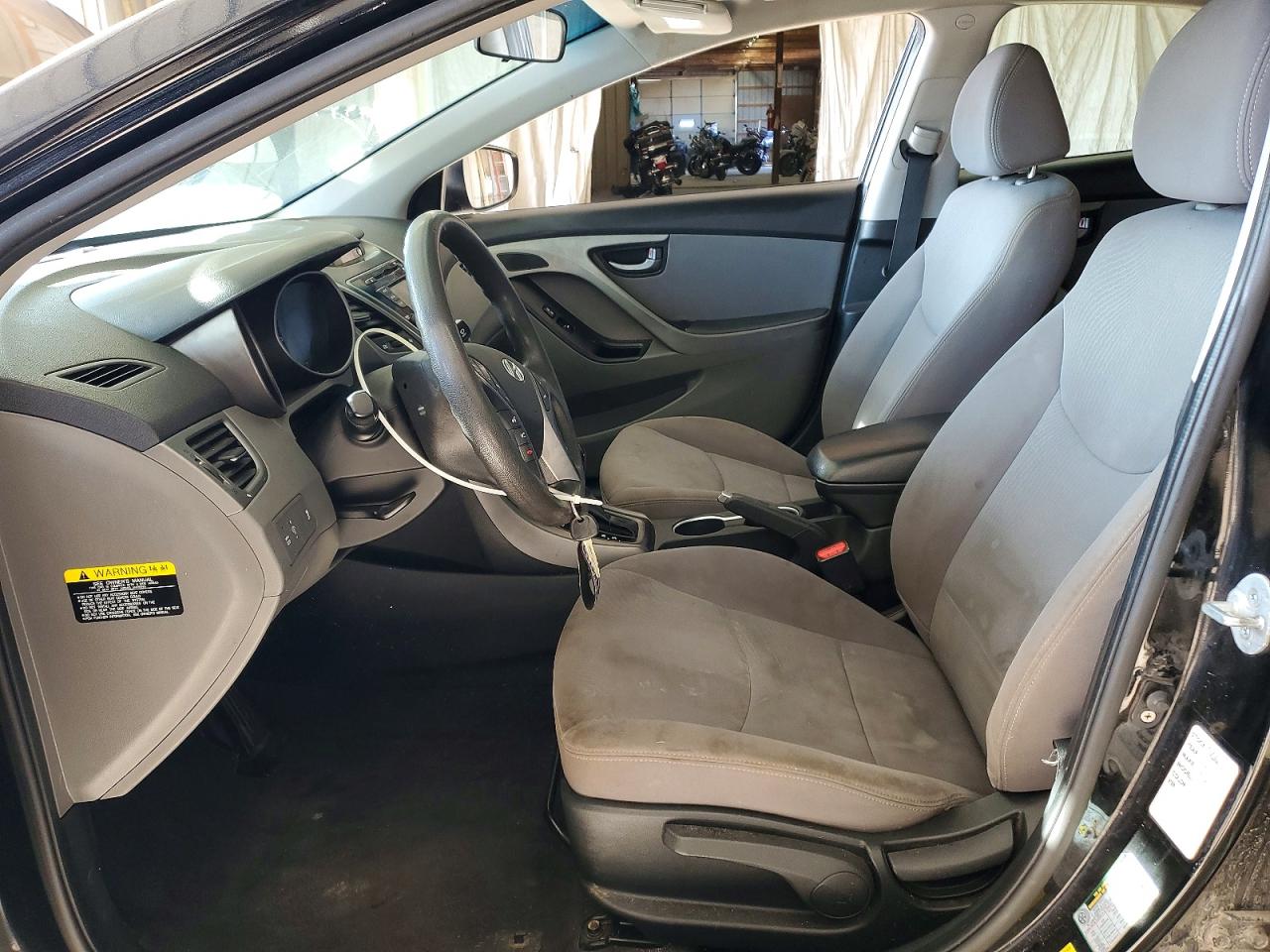 2015 HYUNDAI ELANTRA SE photo 13