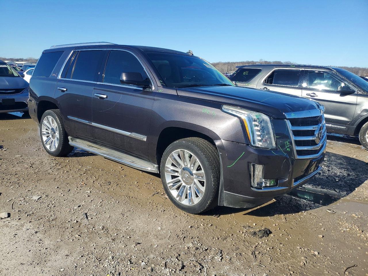 2015 CADILLAC ESCALADE photo 4