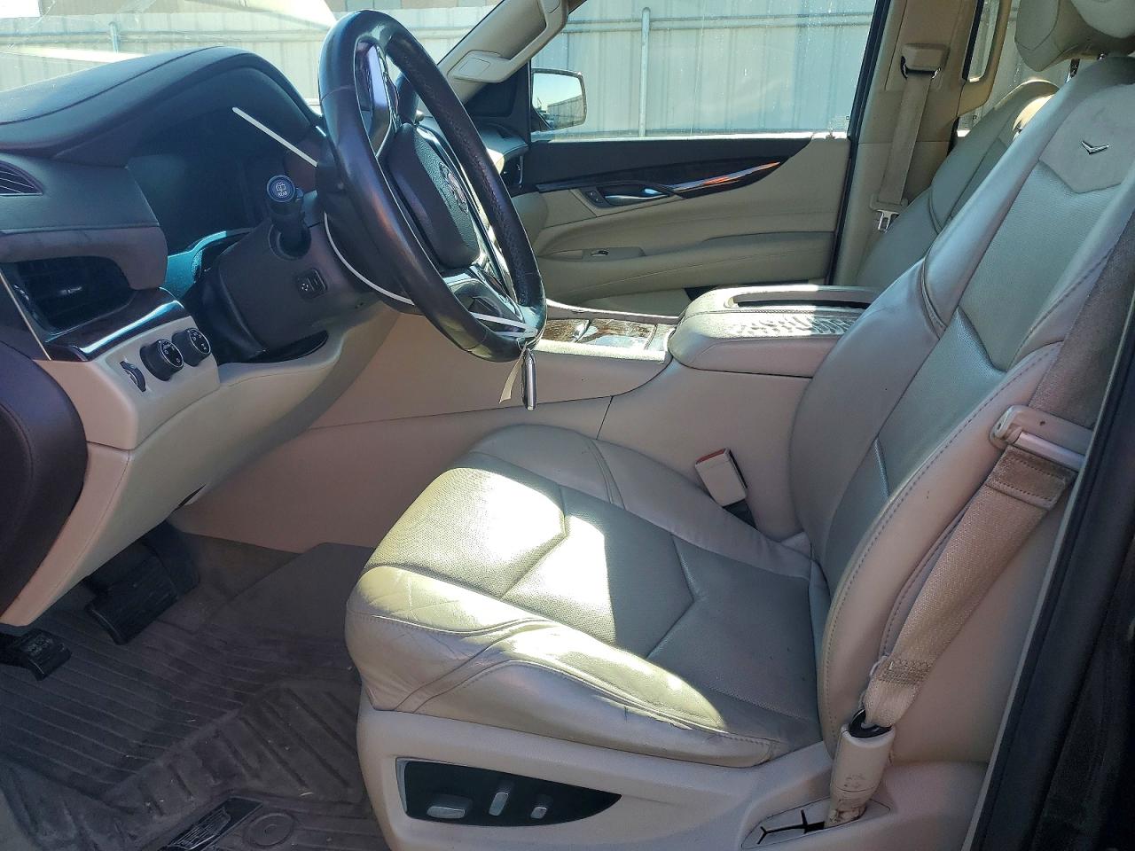 2015 CADILLAC ESCALADE photo 7