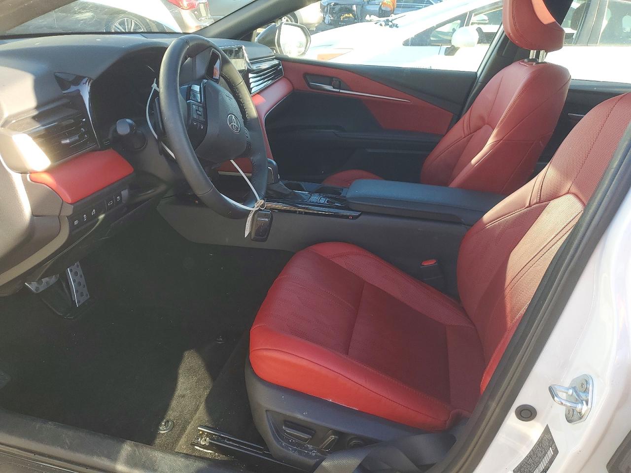 2025 TOYOTA CAMRY XSE photo 7