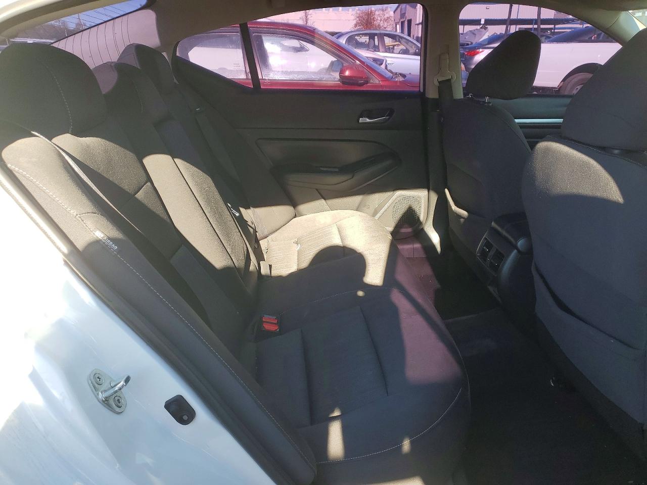 2019 NISSAN ALTIMA SV photo 19