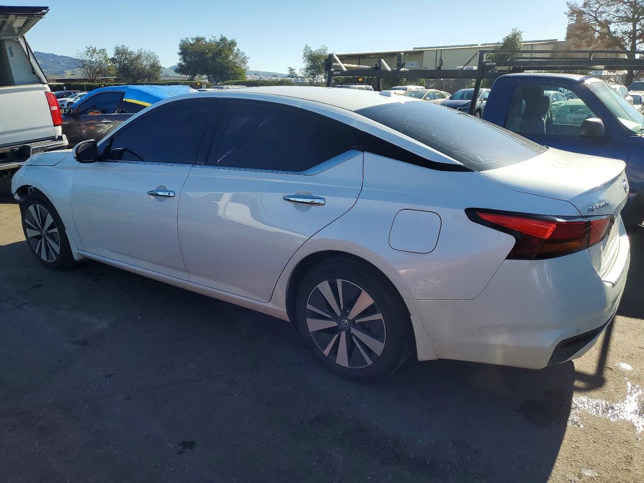 2019 NISSAN ALTIMA SV photo 3