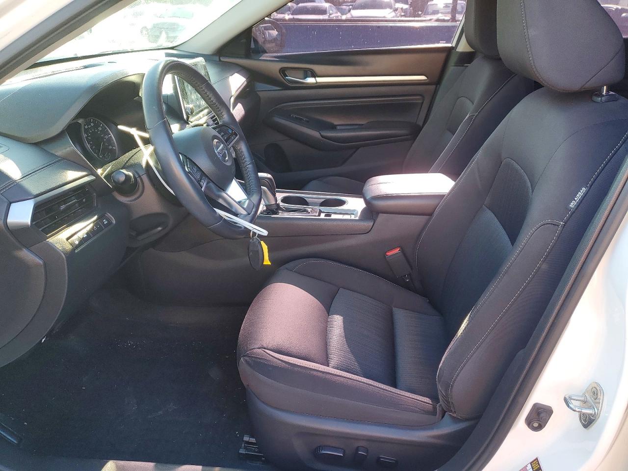 2019 NISSAN ALTIMA SV photo 13