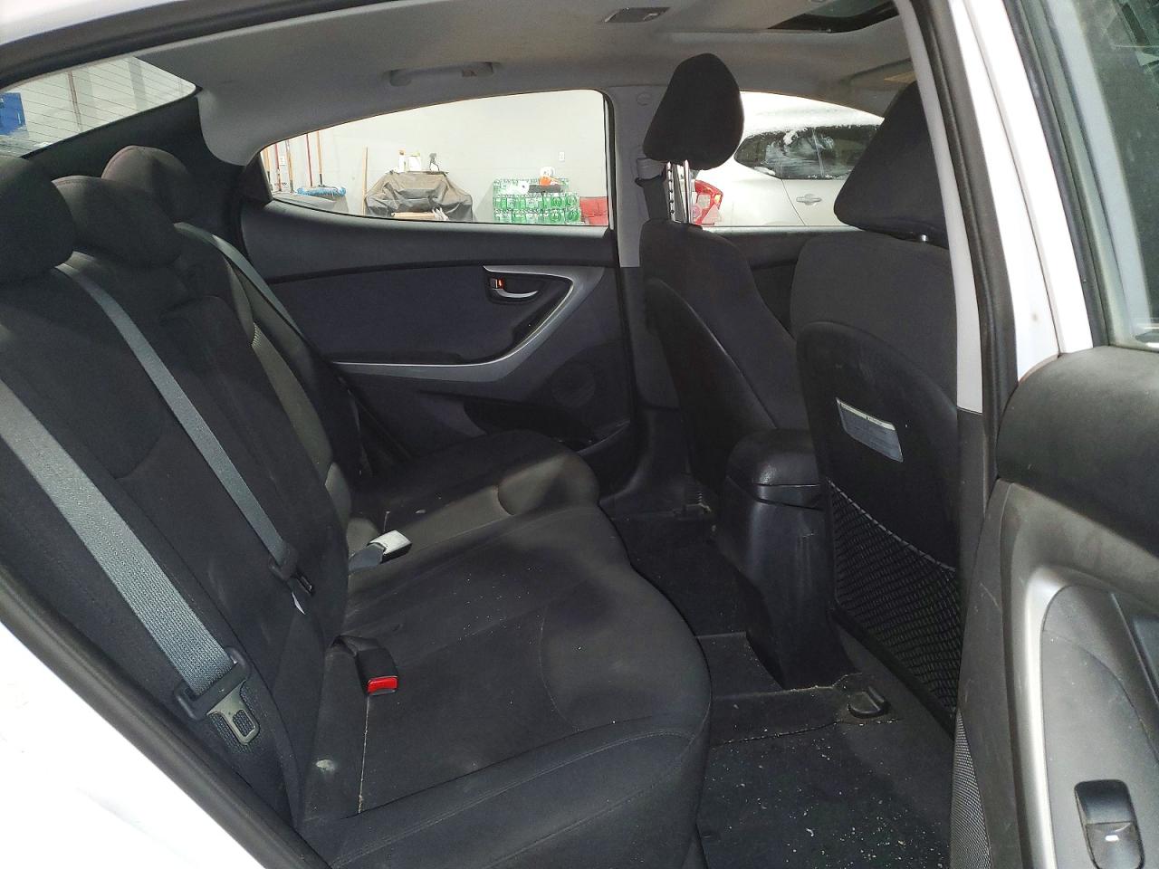 2016 HYUNDAI ELANTRA SE photo 28