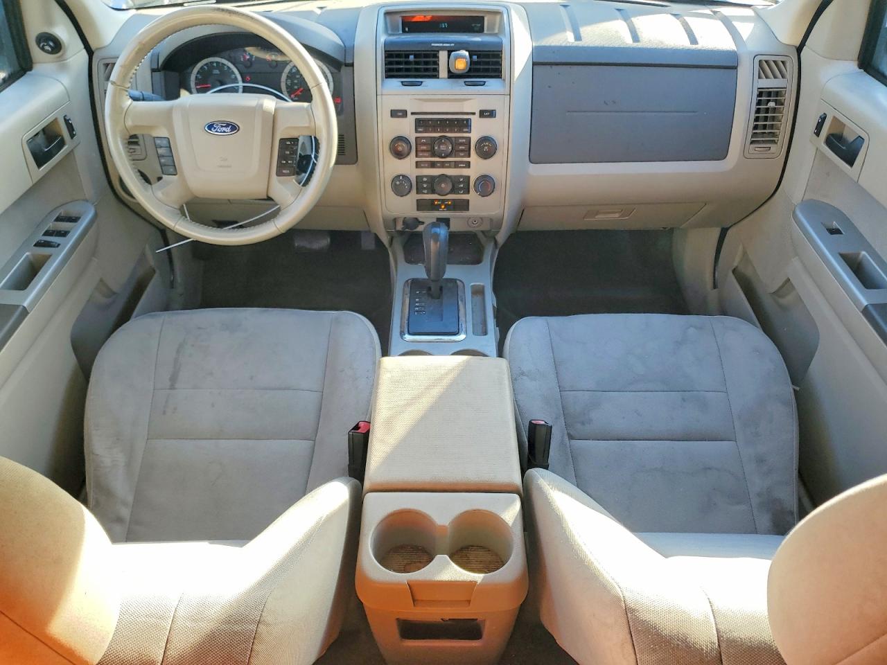 2011 FORD ESCAPE XLT photo 15