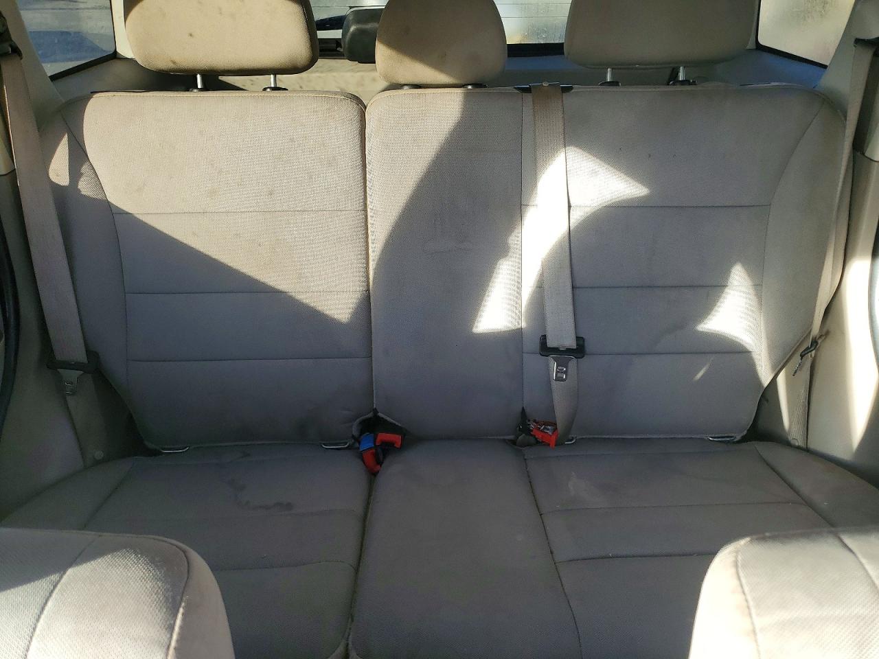 2011 FORD ESCAPE XLT photo 19