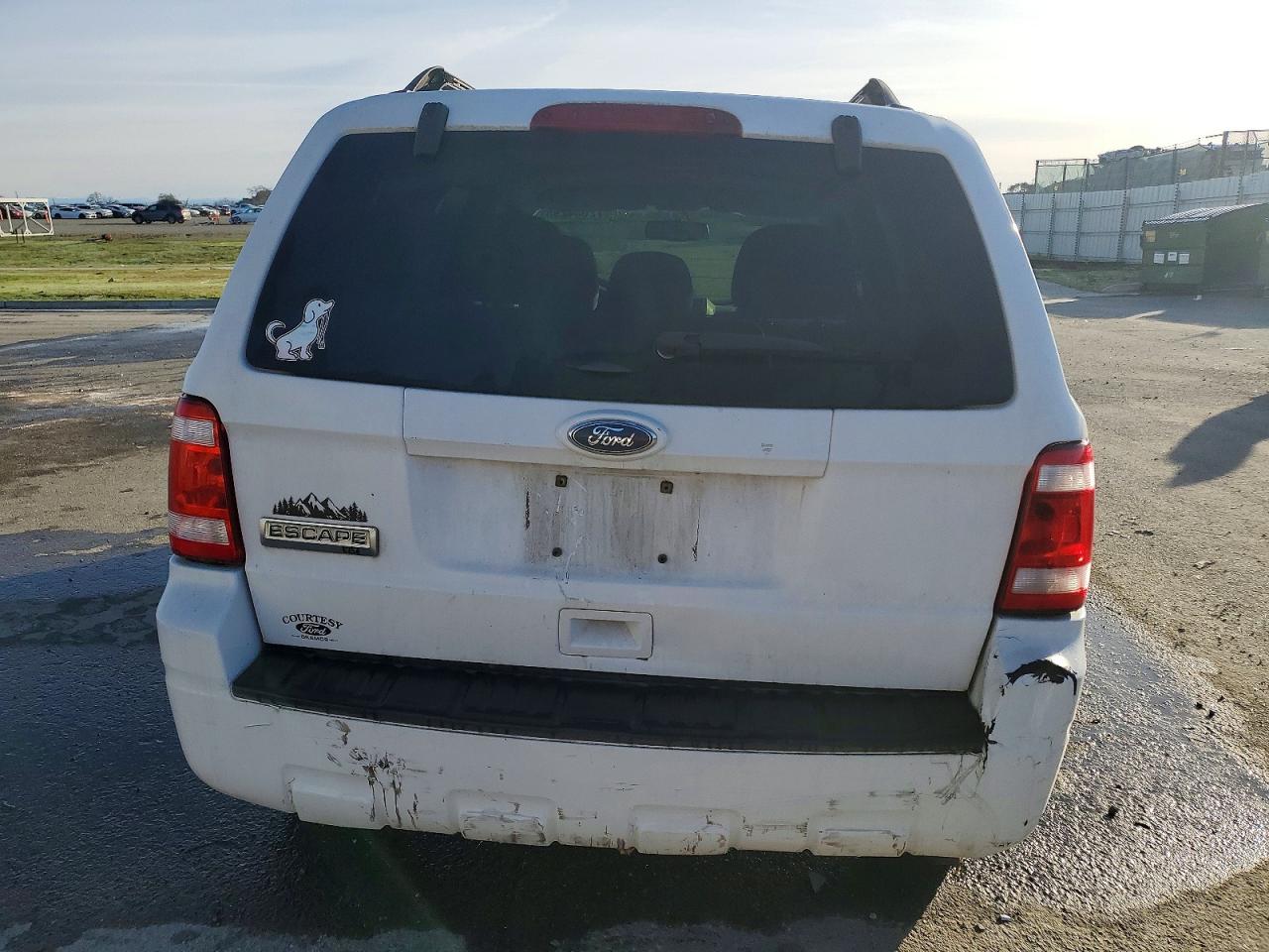 2011 FORD ESCAPE XLT photo 11