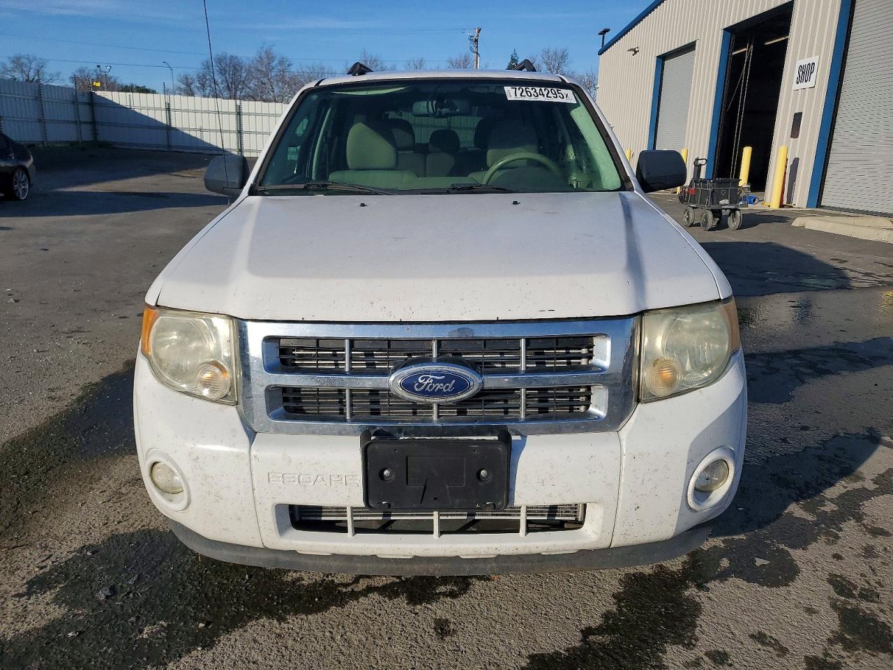 2011 FORD ESCAPE XLT photo 9