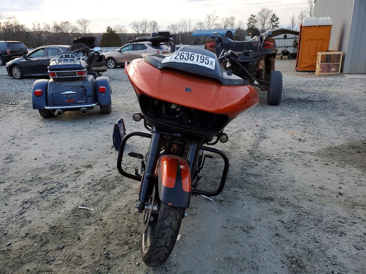 2019 HARLEY-DAVIDSON FLTRXS photo 2