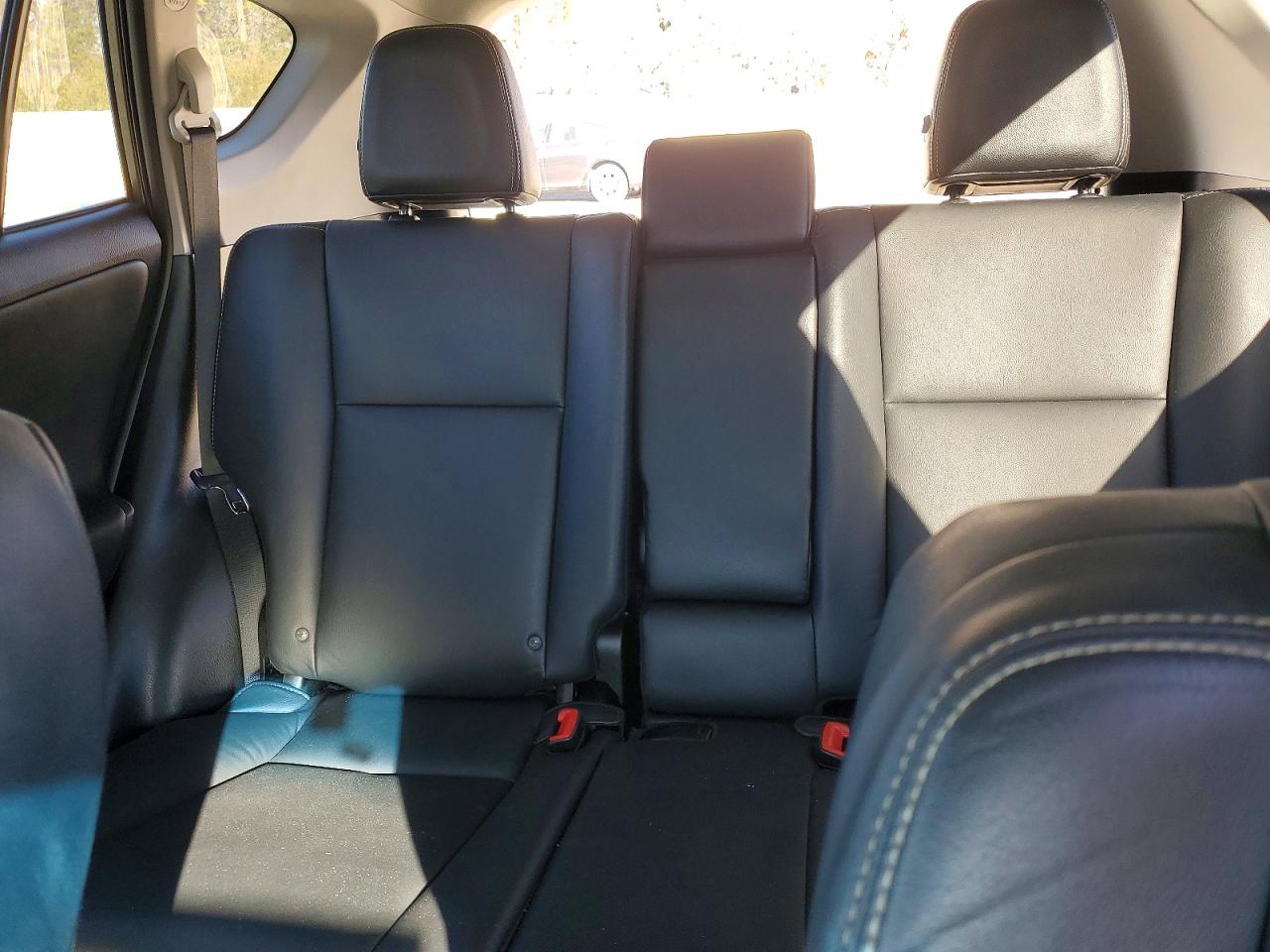 2015 TOYOTA RAV4 LIMITED photo 28